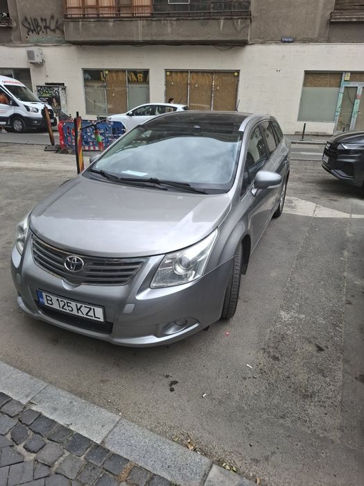 Toyota Avensis full option