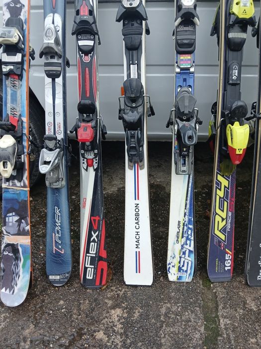 Vind skiuri , achiuri din colecție