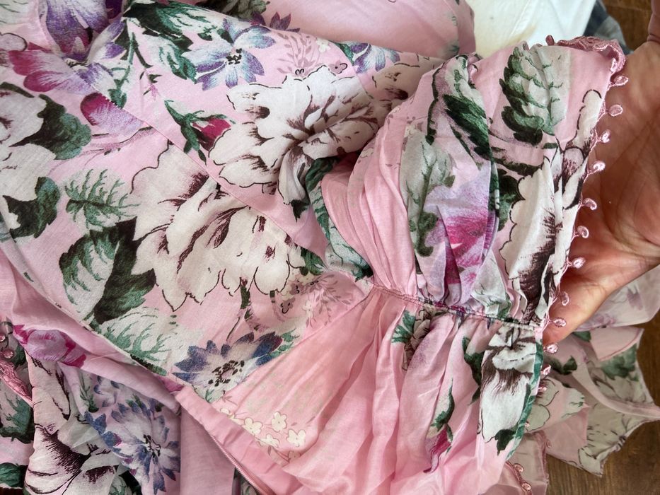 Rochie midi roz florală – mărimea 38 – 70% bumbac, 30% mătase