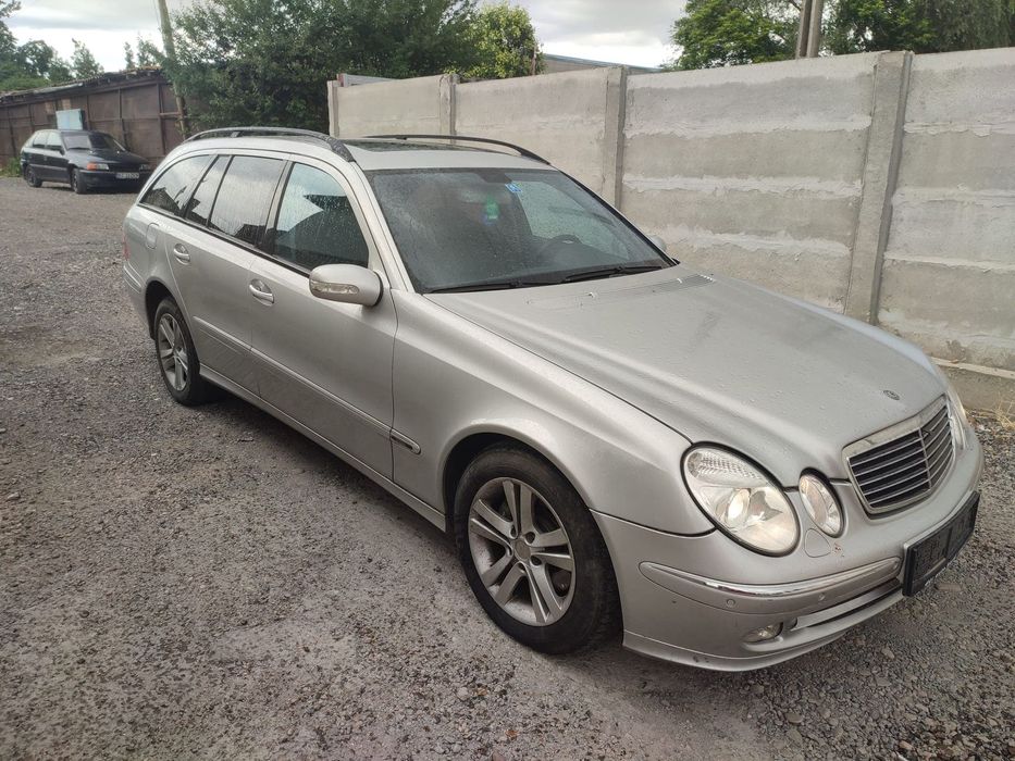 Dezmembram/Piese Mercedes Benz W211 Breack