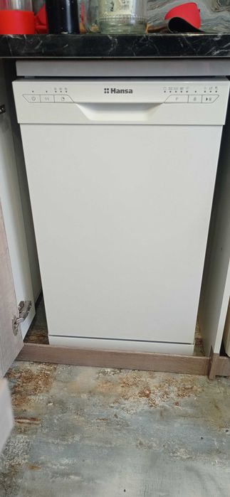 Узкая посудомоечная машина hansa