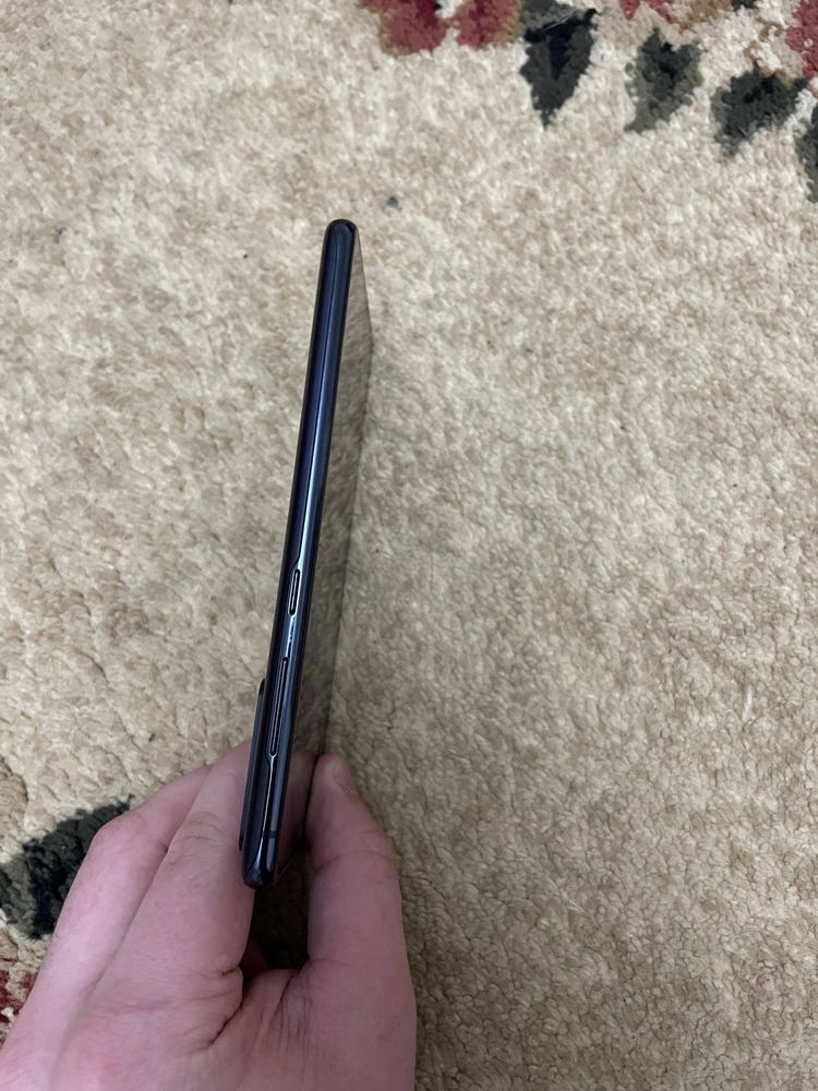 Samsung S20FE 128ГБ