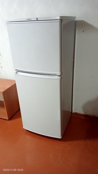 Холодильник белый