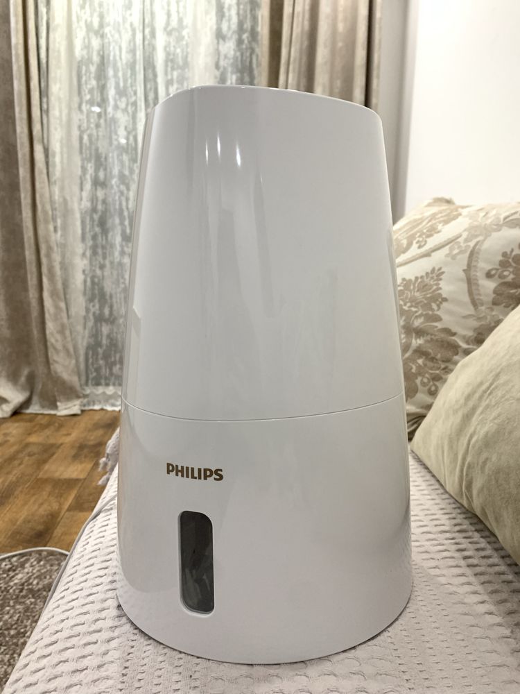 Увлажнитель воздуха Philips HU3916/10 белый