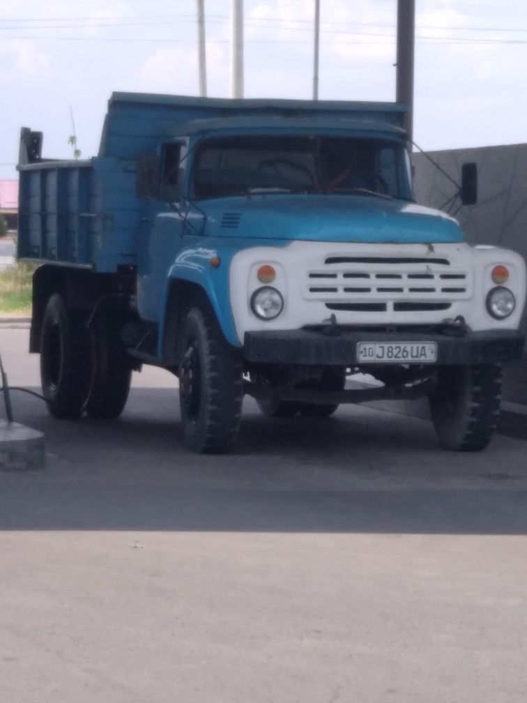 Zil 130 sotiladi