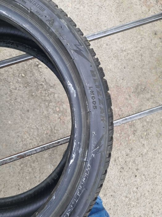 Anvelopa Iarna 245/40 R19 BRIDGESTONE Blizzak LM005 98V