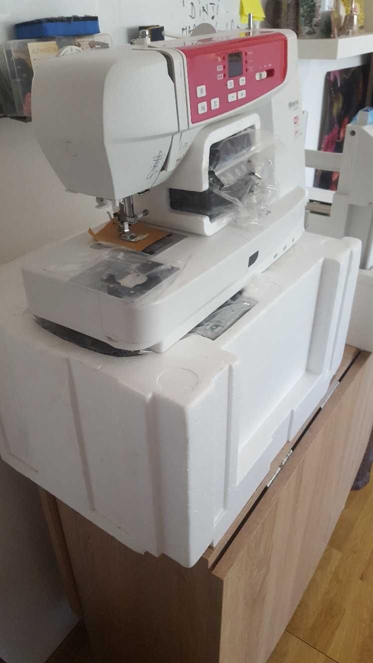 Masina Brodat computerizata cu WIFI Minerva MC550W (Brother) +cusaturi