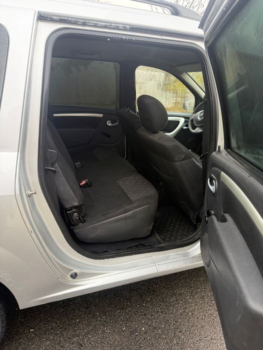 DACIA Mcv (model LAUREAT ]