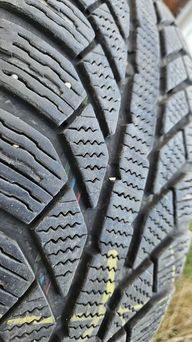 4бр гуми 215 65 16 семперит