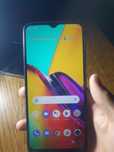 realme 30c in stare decenta cu ecranul sprart Putin