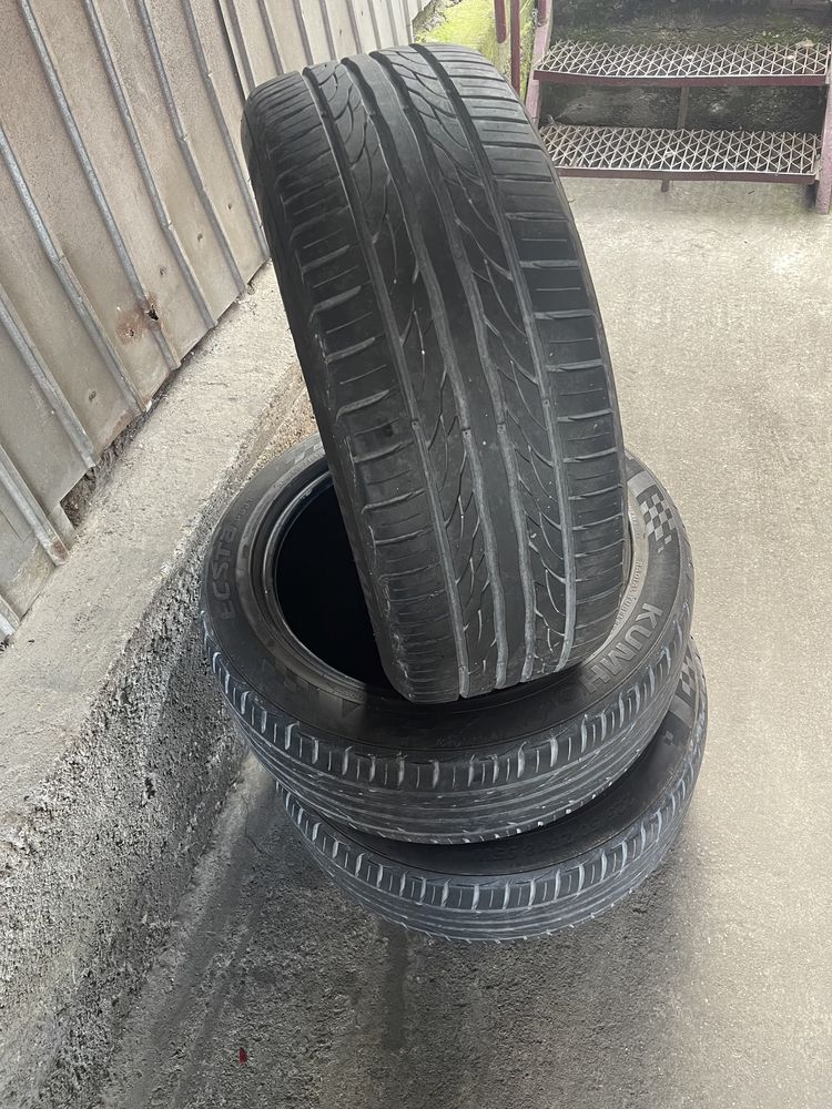 Vand 4 anvelope vara 225/50/zr18 kumho 5-6 mm