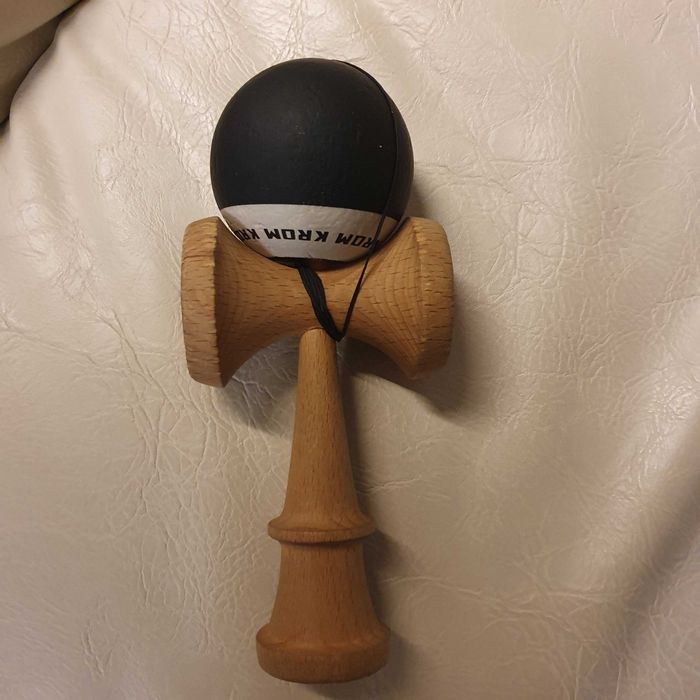 Kendama Krom Pop Rubber
