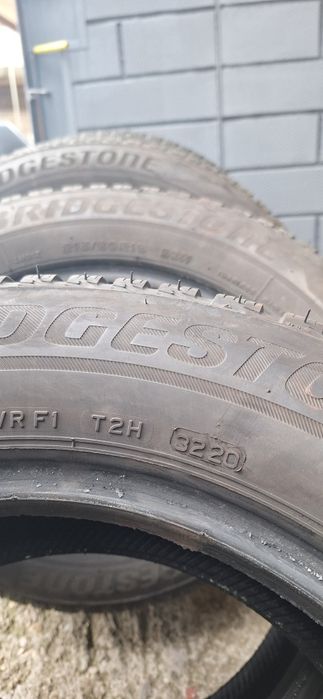 зимни гуми 215 60 R16  Bridgestone Blizzak 4 бр. 5 мм грайфер