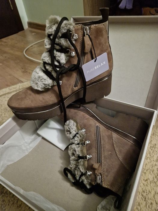 Ghete Tamaris din piele naturala, noi