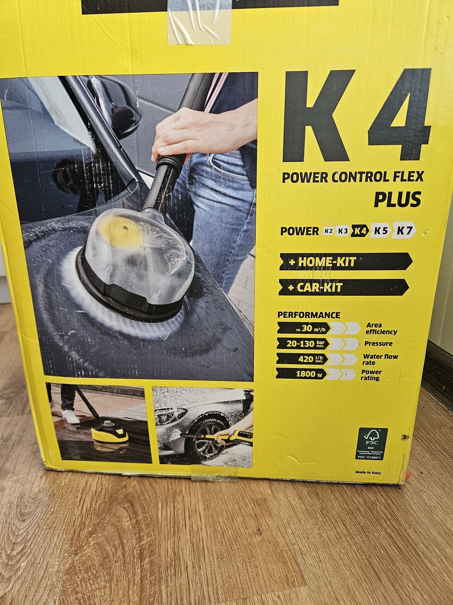 Продавам KARCHER водоструйка К4 големия комплект