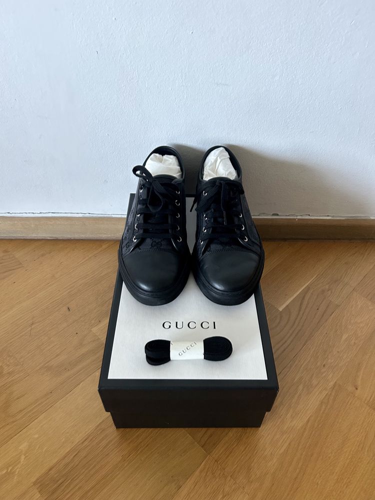 Gucci pantofi low black