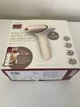 Epilator IPL Philips Lumea serie 9900, model BRI976