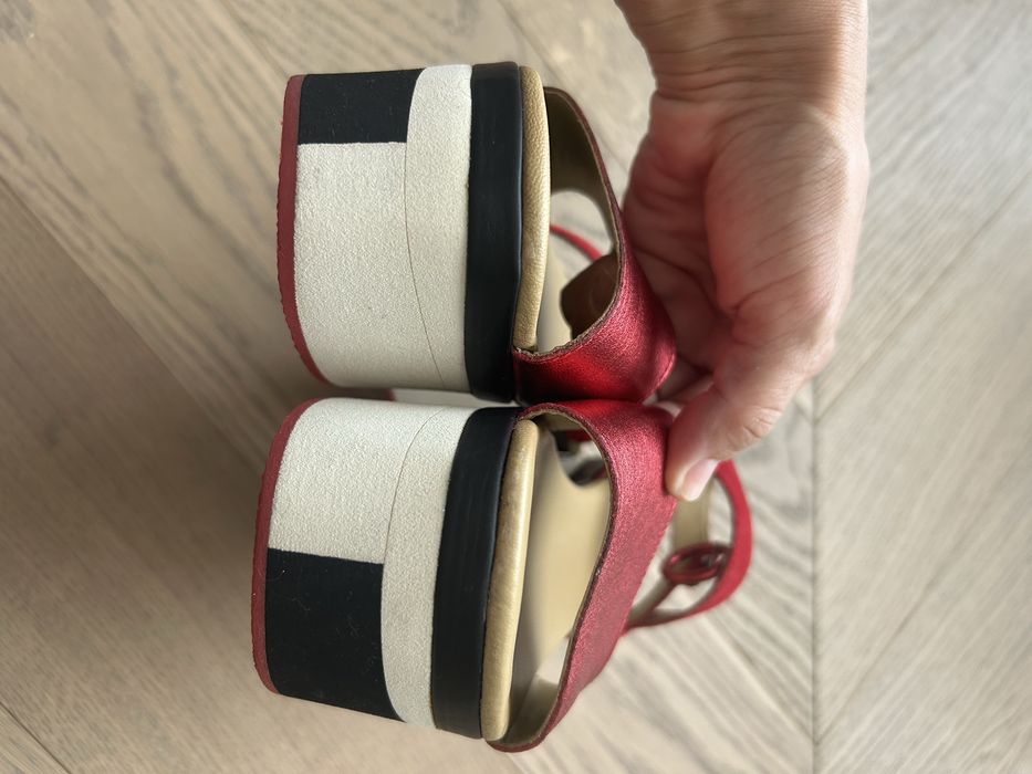 Sandale Eureka piele rosie, marimea 35, ca noi