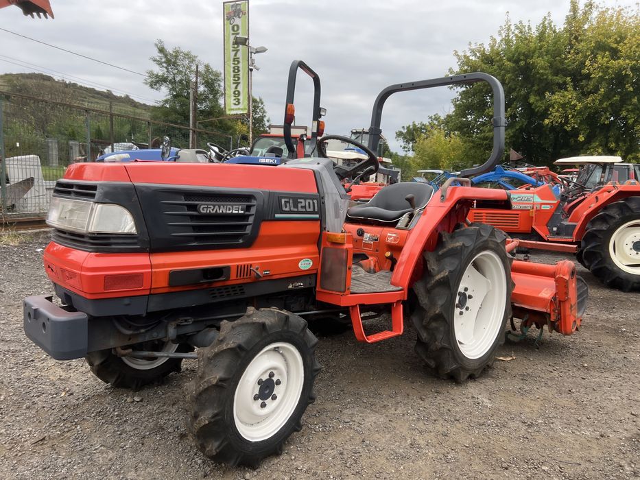 Tractoras traktor mic japonez kubota gl2001 yanmar iseki mitsubishi