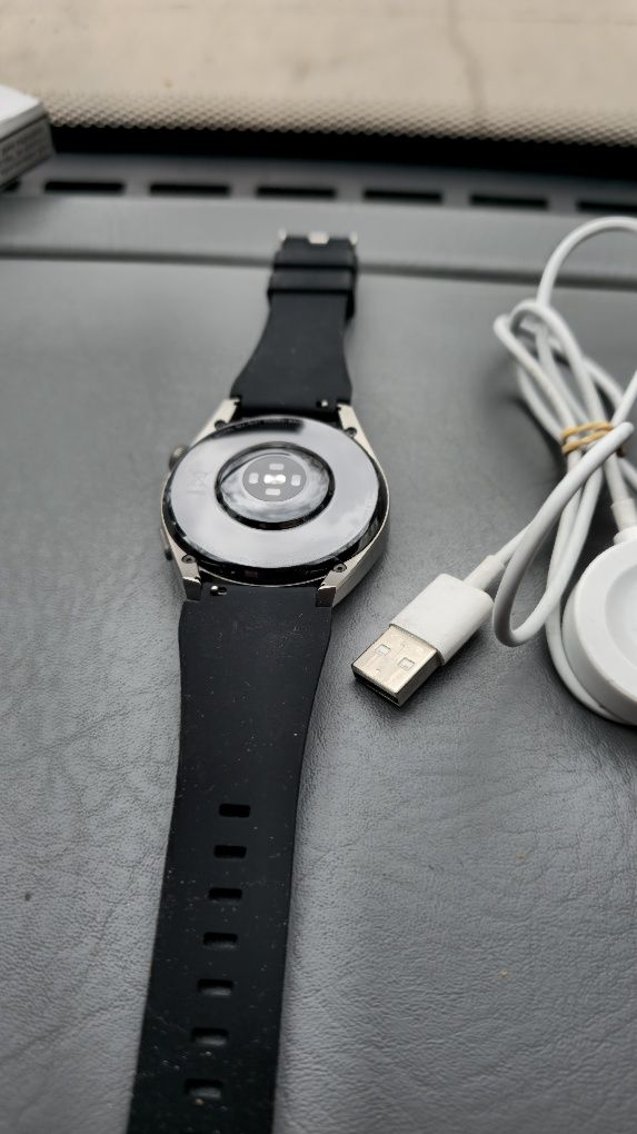Huawei watch 3 pro неразличими от нов.