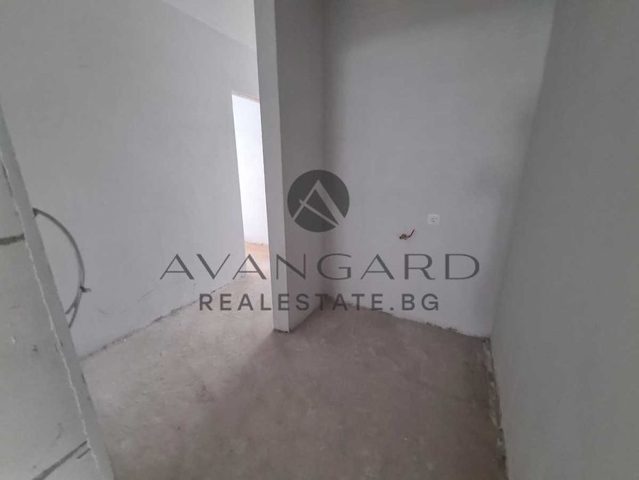 Продава се Тристаен апартамент в Пловдив, Прослав - 101 кв.м за 1250 €/кв.м - Снимка #5