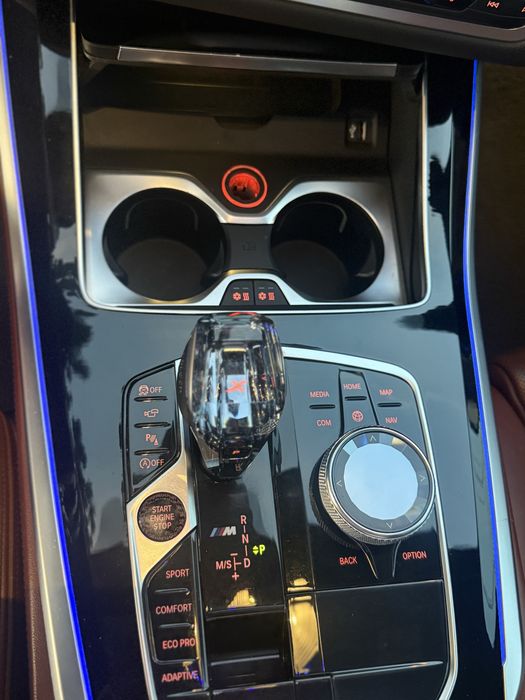 BMW X5/M50D/Individual/Sky Lounge/Faruri Laser/Cutie Swarovski/Full