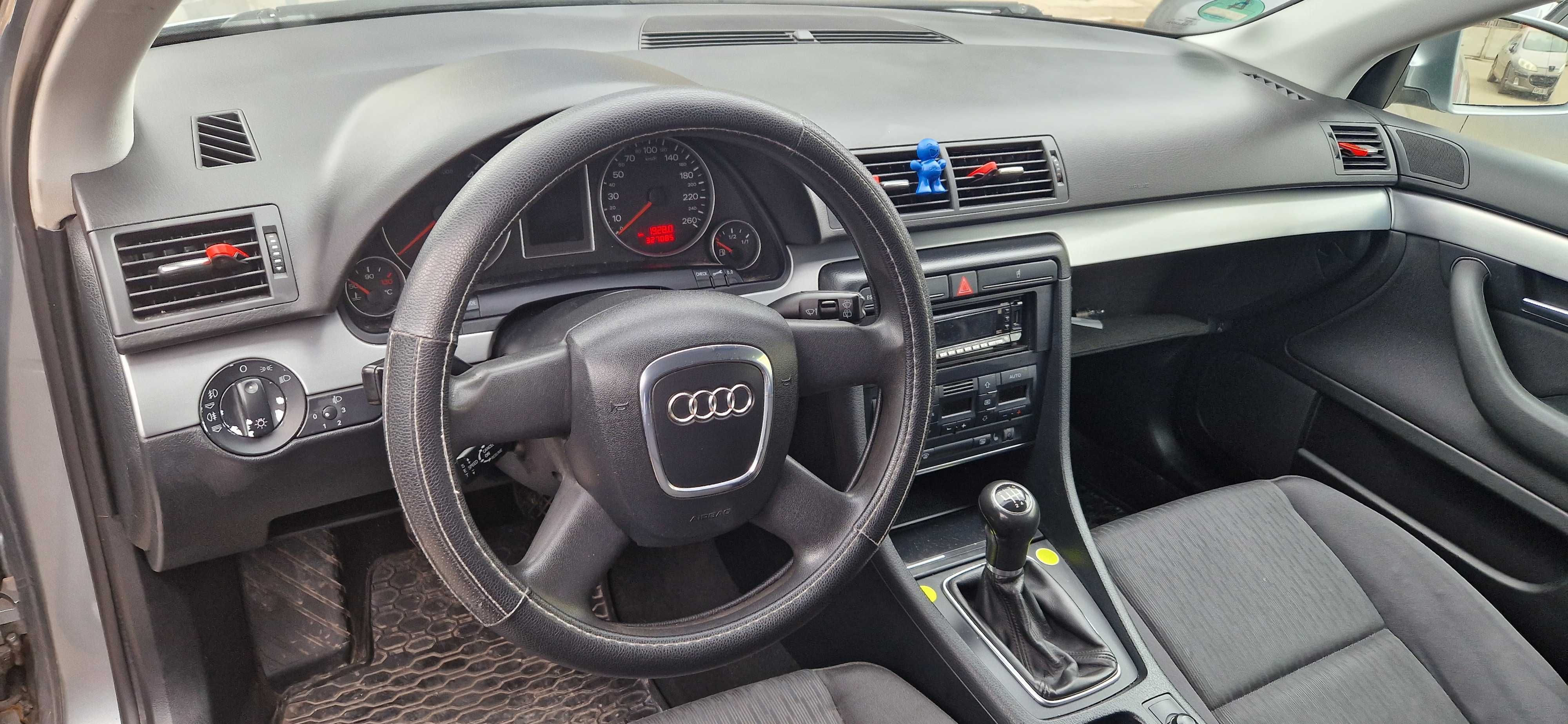 Vând Audi A4, an 2006