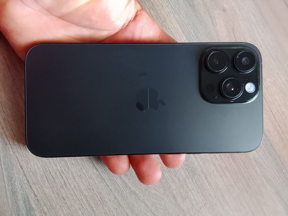 Vand 16 pro max 512 gb