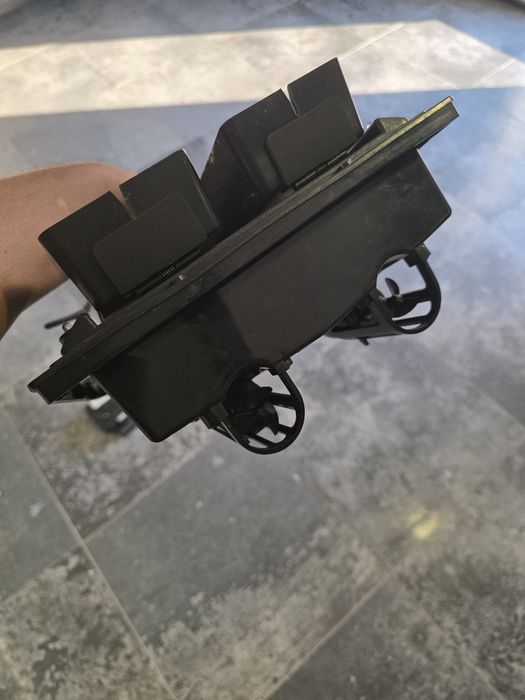 Vand navomodel sau schimb cu feeder