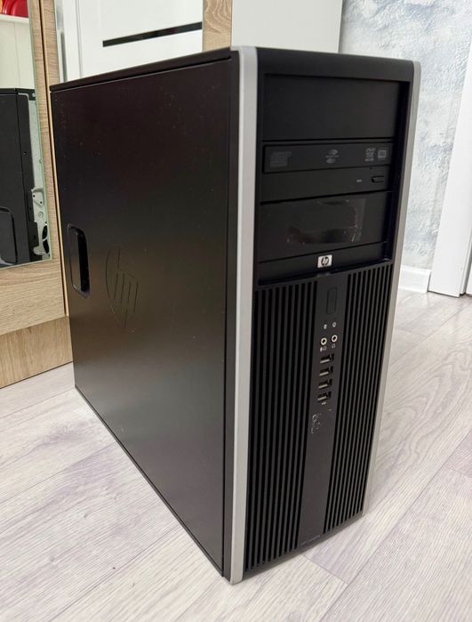 Компьютер в комплекте с монитором, клавиатура, мышка