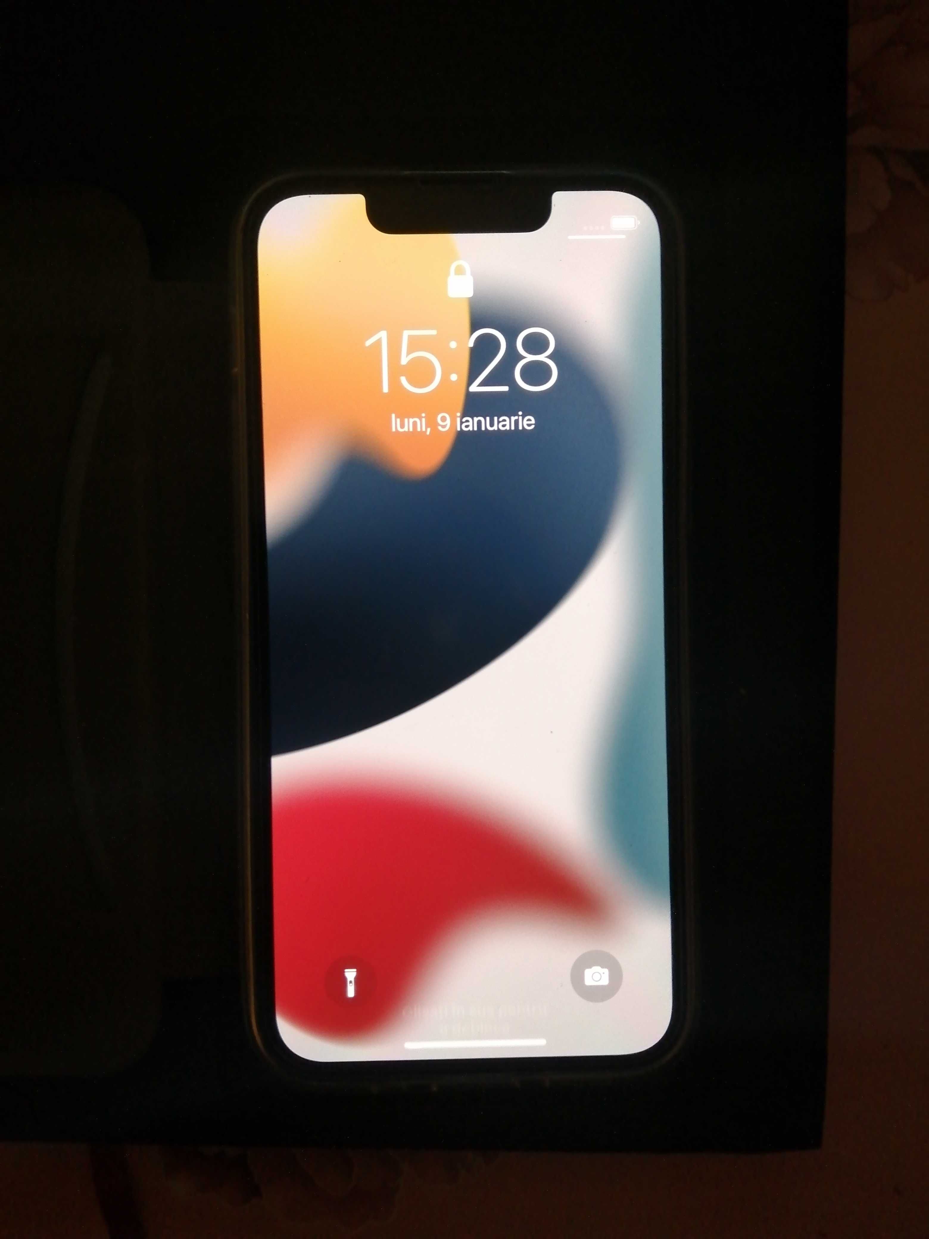 IPhone 13 mini, folosit dar funcțional