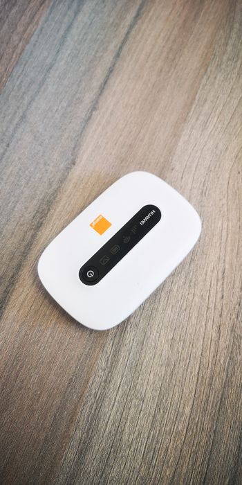Router portabil ORANGE wifi