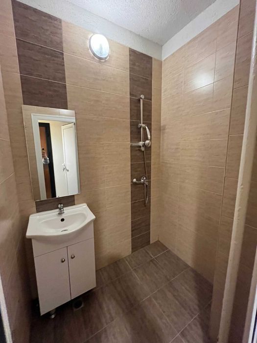 Дава се под наем Двустаен апартамент в София, Гоце Делчев - 60 кв.м за 408 € - Снимка #8