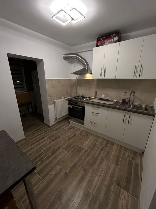 Apartament de închiriat