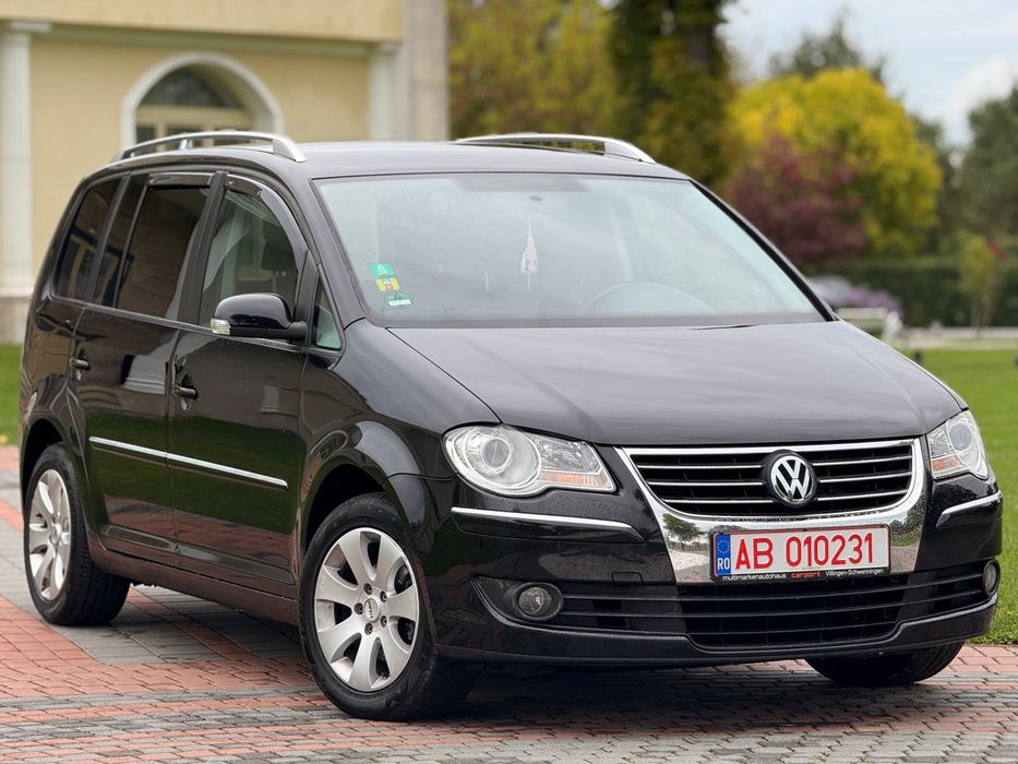 Vând VW Touran 2.0 Diesel 7 Locuri
