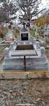 Monumente funerare