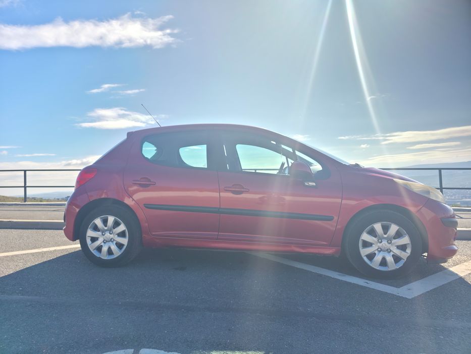 Vand Peugeot 207 1.4 benzina