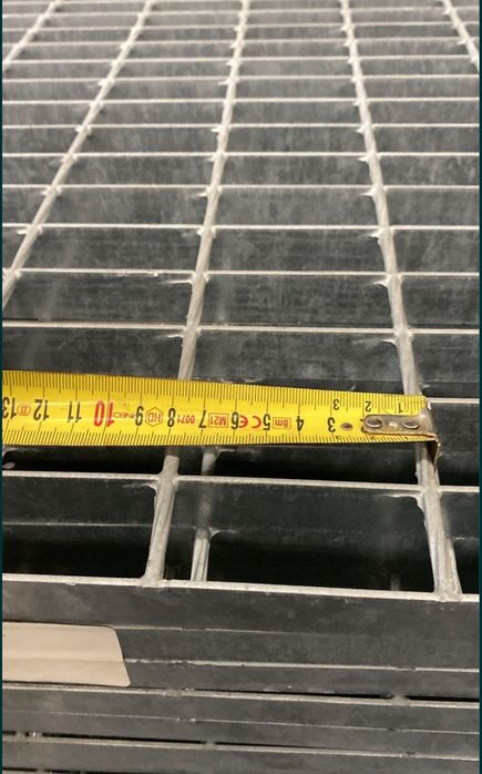 Vindem grătare zincate galvanizate la ori ce dimensiuni se debitează ș