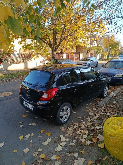 Vând Opel CORSA D