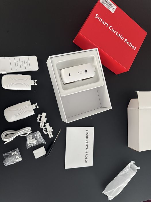 Robot draperie/perdea