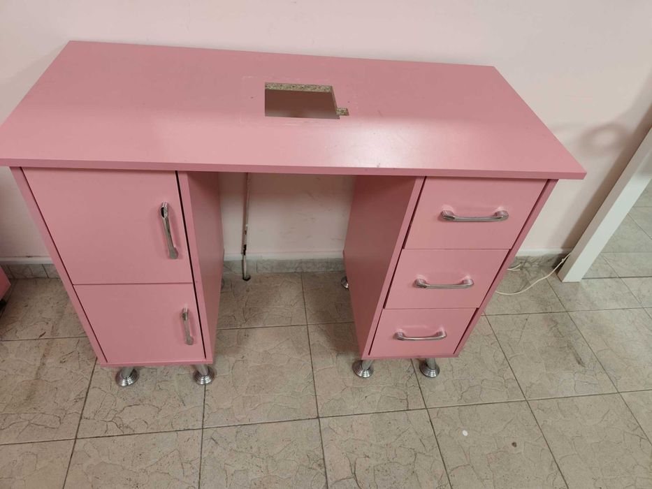 Бюро за  маникюр