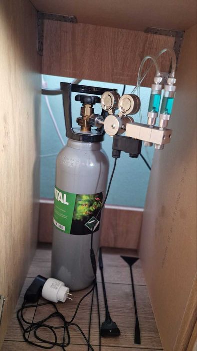 Аквариум Clear Vision - CO₂ система, Oase, Chihiros и шкаф – гаранция