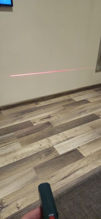 Laser nivela Bosch PLL 1 P