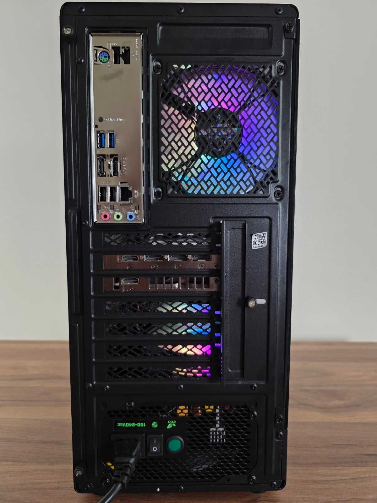 Нов / Гаранция (RTX 3080 / Ryzen 7 5700X) Геймърски