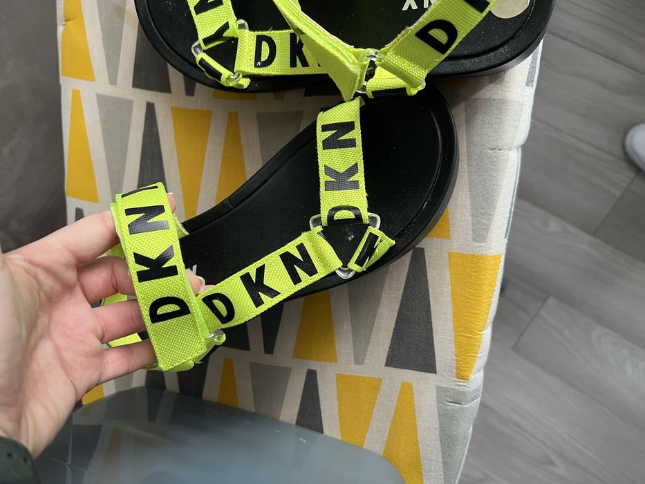 Sandale D.k.n.y marime38-39