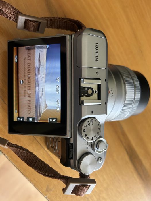 Aparat foto Mirrorless Fujifilm X-A5, 24.2 MP, Obiectiv XC 15-45 mm