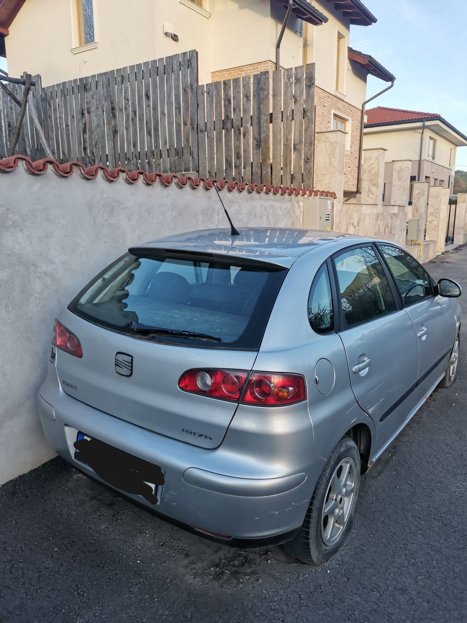 Vând mașină pentru programul rabla sau dezmembrari