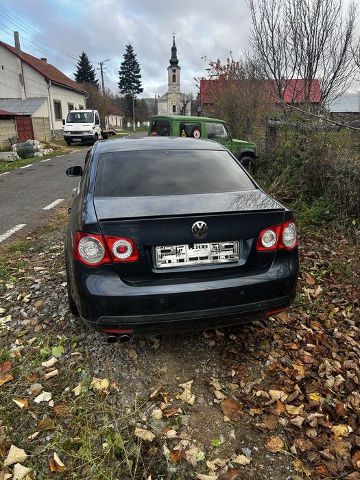 Vând Volkswagen jetta 1.4 tsi dsg