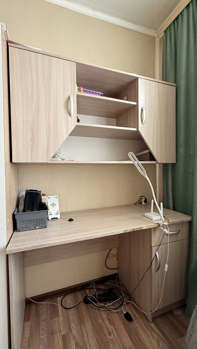 Письменный стол детский