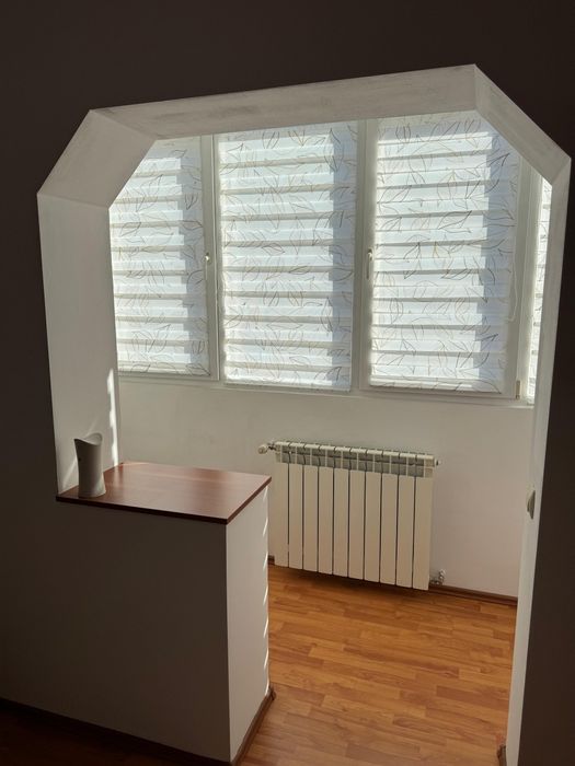 Apartament 3 camere(93 mp) , decomandat, etajul 2, zona Alfa